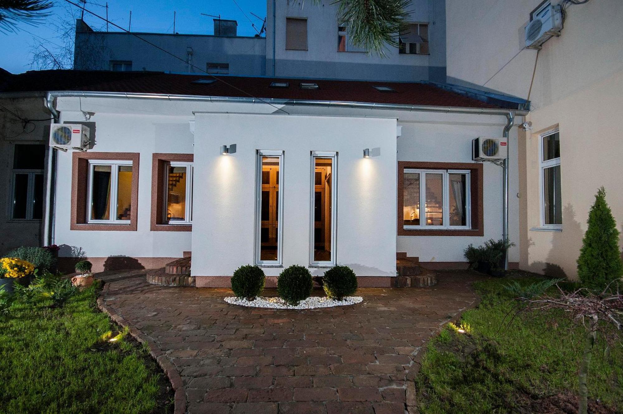Green And Blue Garden Apartments Belgrade Extérieur photo